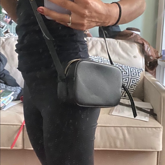 Gap small crossbody bag - Picture 2 of 3